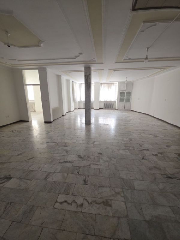 اجاره منزل 2 سرویس 700 متر بر خیابان دانشکده ارومیه