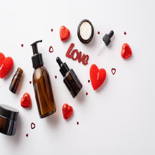 اسانس دوست داشتنی LOVELY شرکت پیرامید تجارت ارومیه