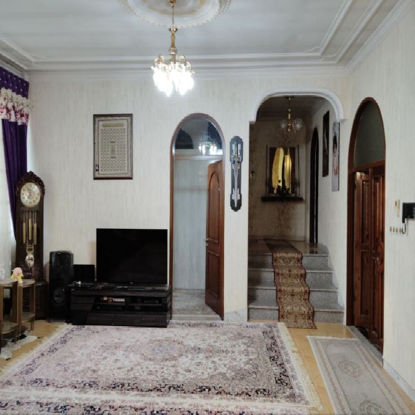 اجاره منزل مسکونی راه جدا 170 متر در خیابان محتشم ارومیه